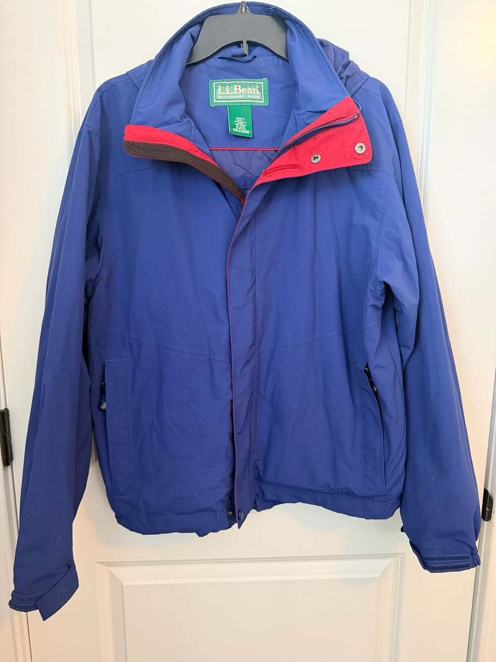 L.L. Bean Men's Blue Nylon Windbreaker Jacket with Hood Size M-Reg